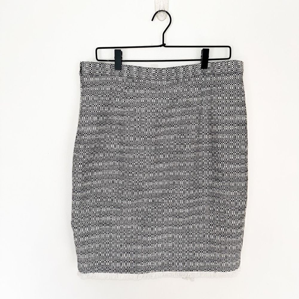 Brooks Brothers Women’s Faux Wrap Knee Length Tweed Skirt with Raw Frayed hem - Picture 2 of 8